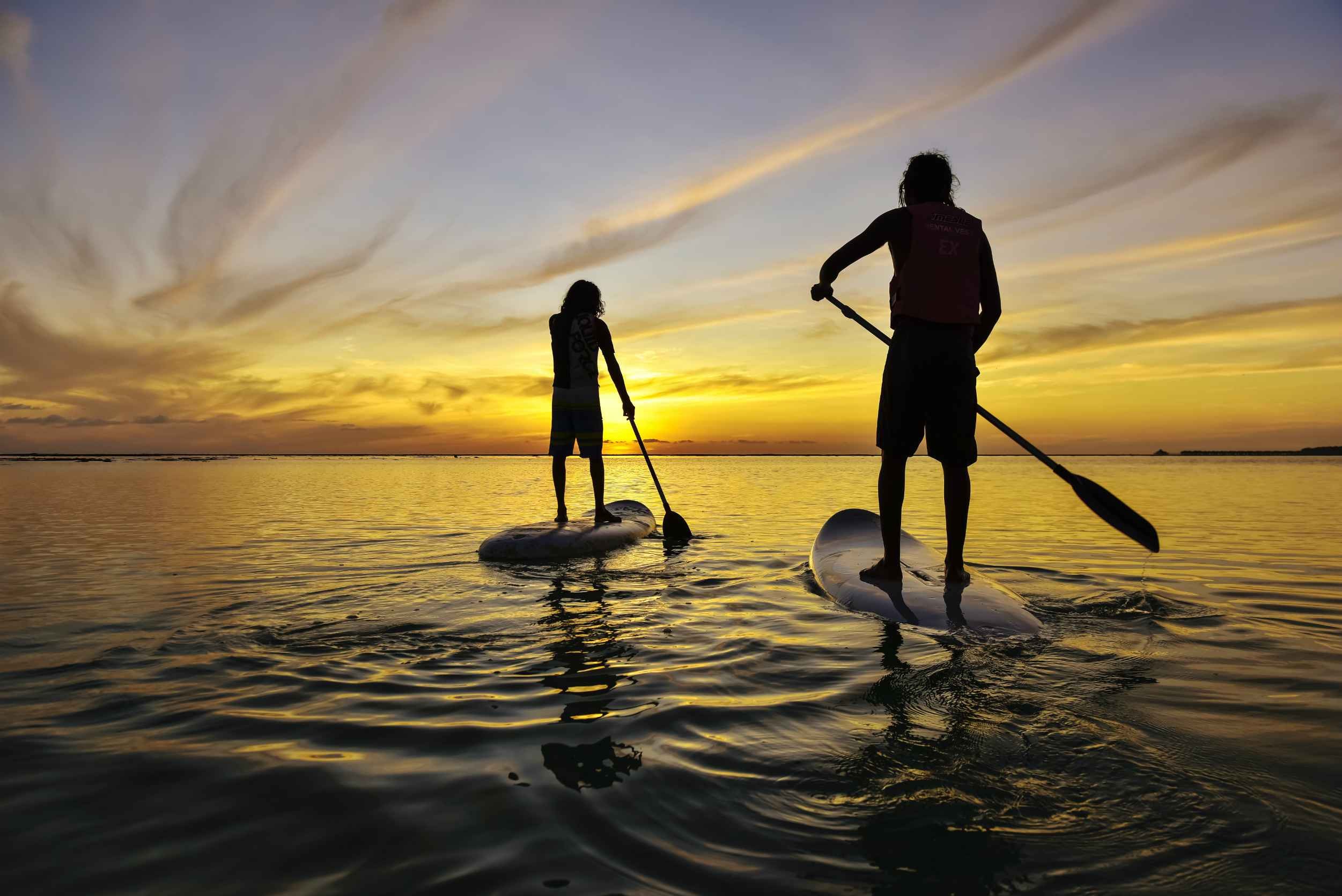 avond-zee-peddels-holiday-island-resort-malediven