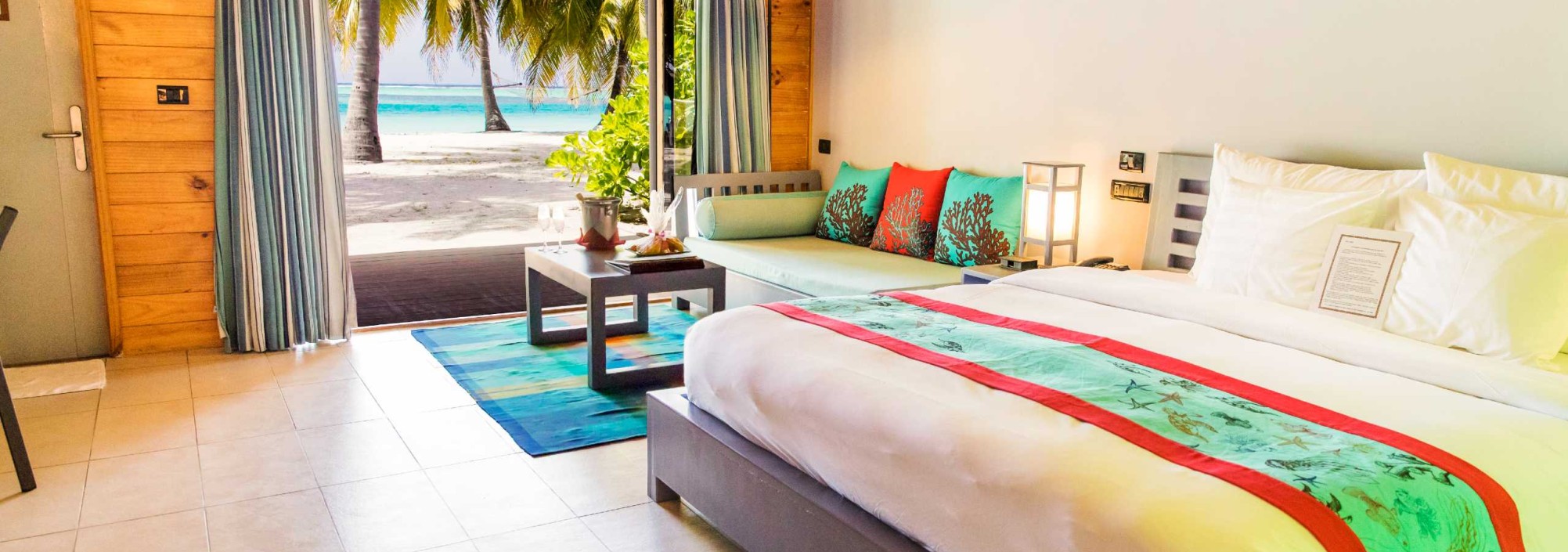 beach-villa-interior-meeru-island-resort-spa-maldives-srilanka-travel