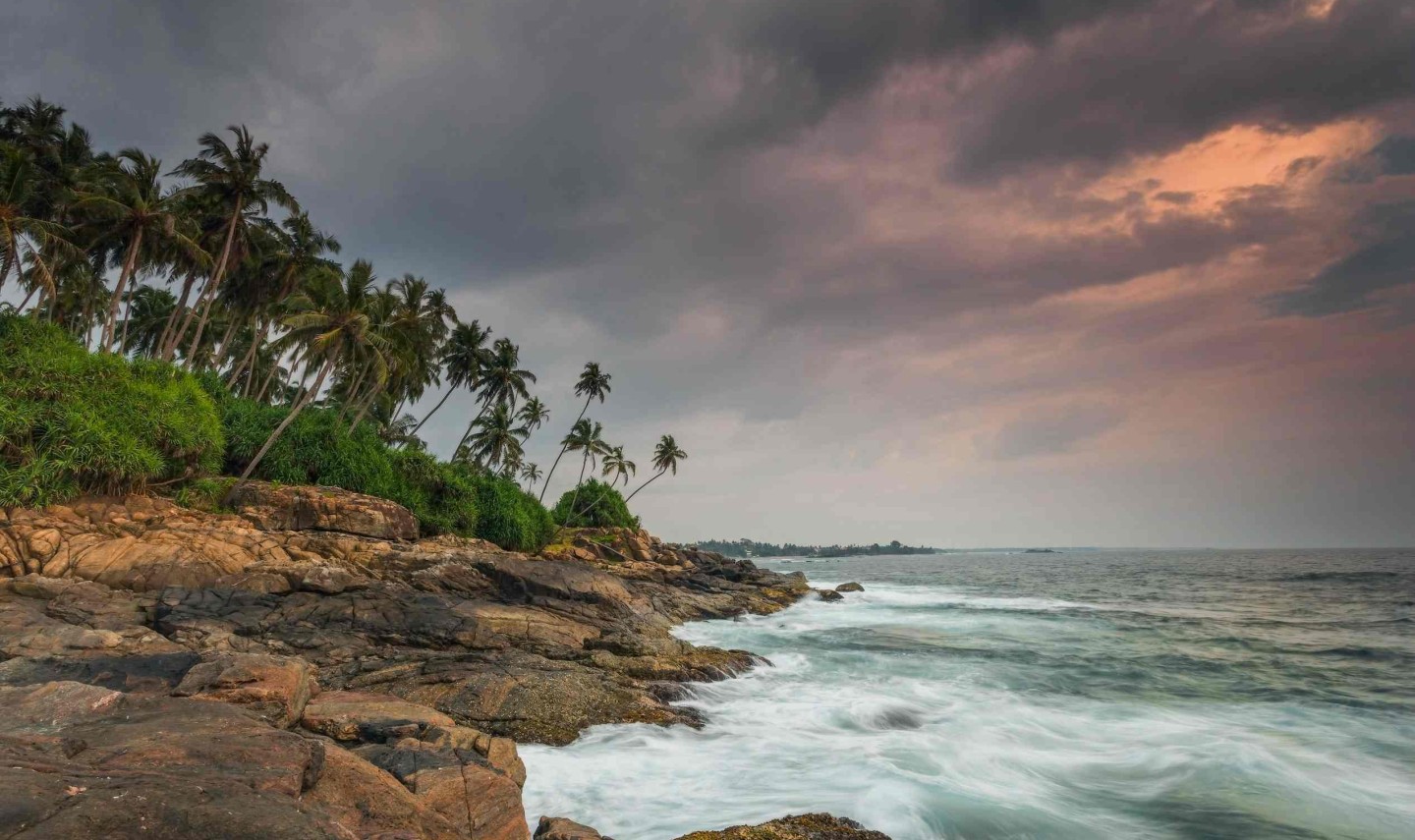 beruwela-beach-sri-lanka-travel