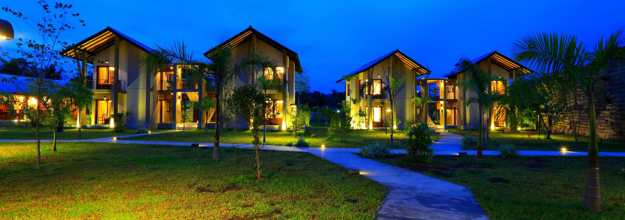 deluxe-chalets-chaarya-resort-chandrika-srilankatravel