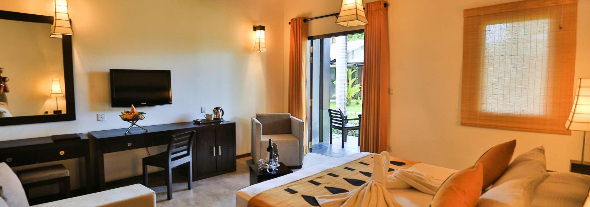 deluxe-room-chaarya-resort-chandrika-srilankatravel