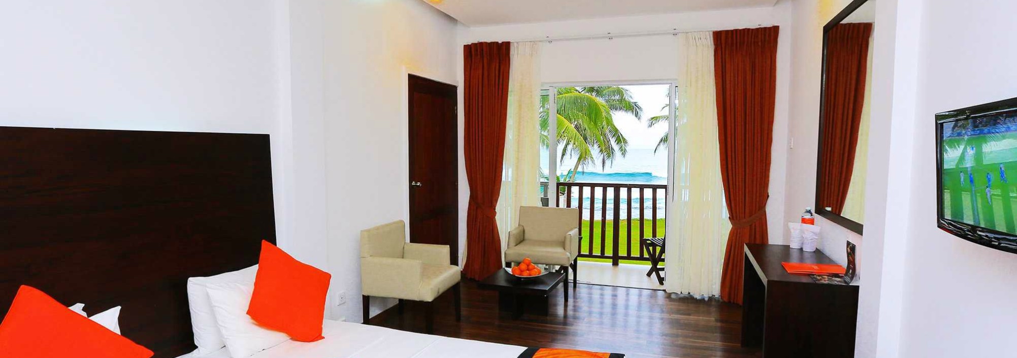 deluxe-room-citrus-hotel-hikkaduwa