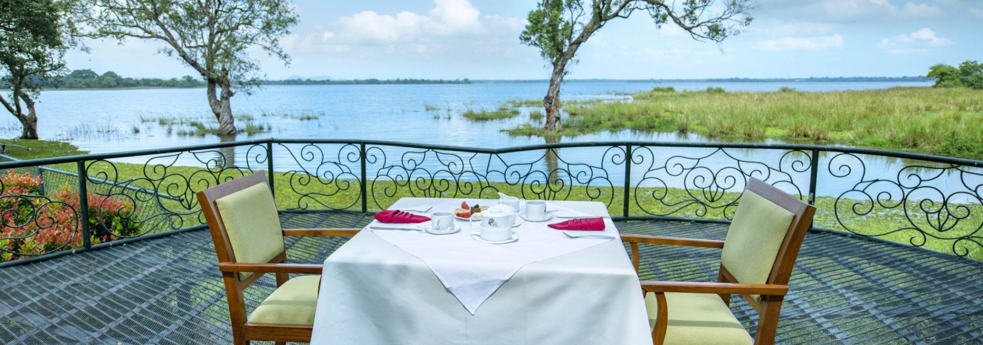 dining-hotel-sudu-araliya