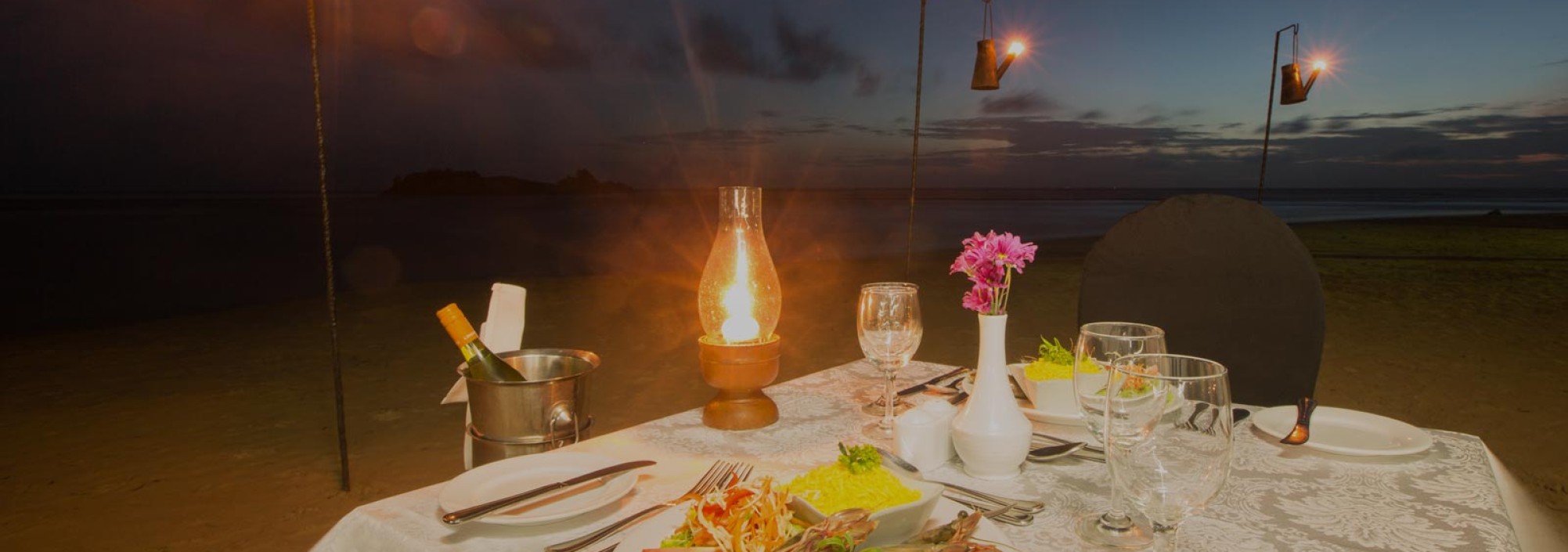 dining-on-the-beach-the-palms-beruwela