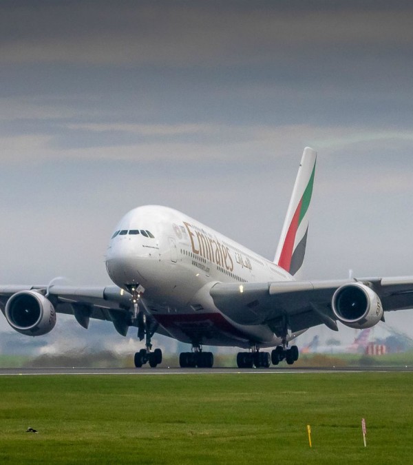 emirates-unsplash