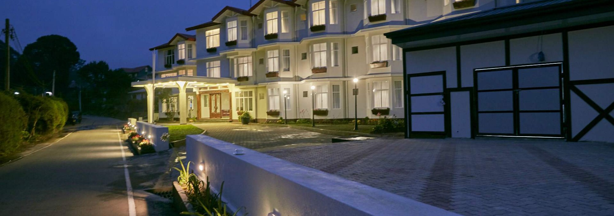 galway-heights-hotel-nuwara-eliya