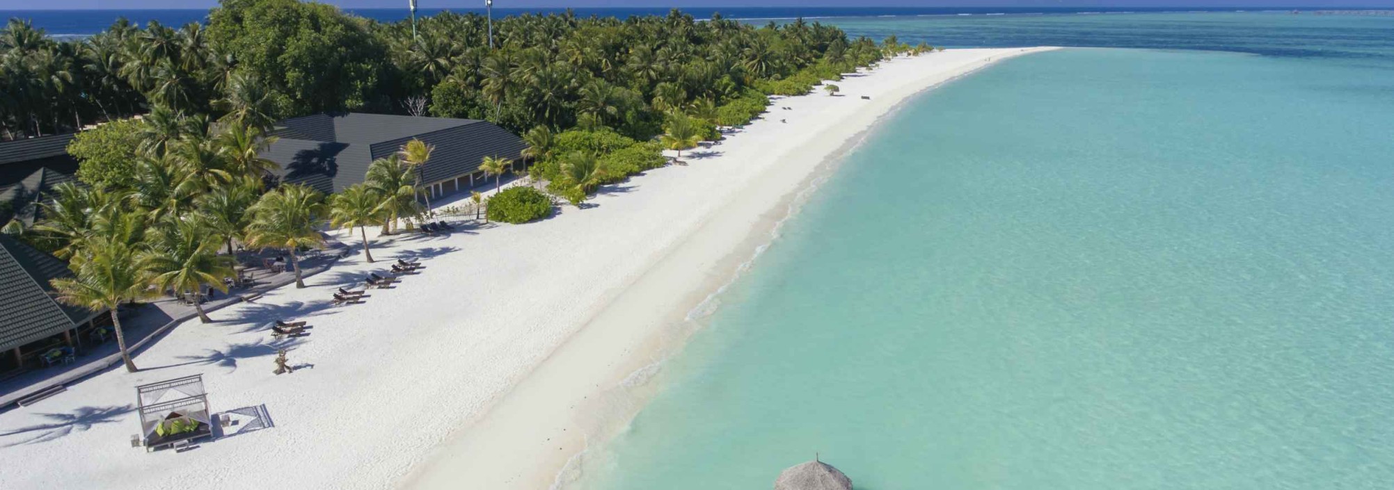 holiday-island-resort