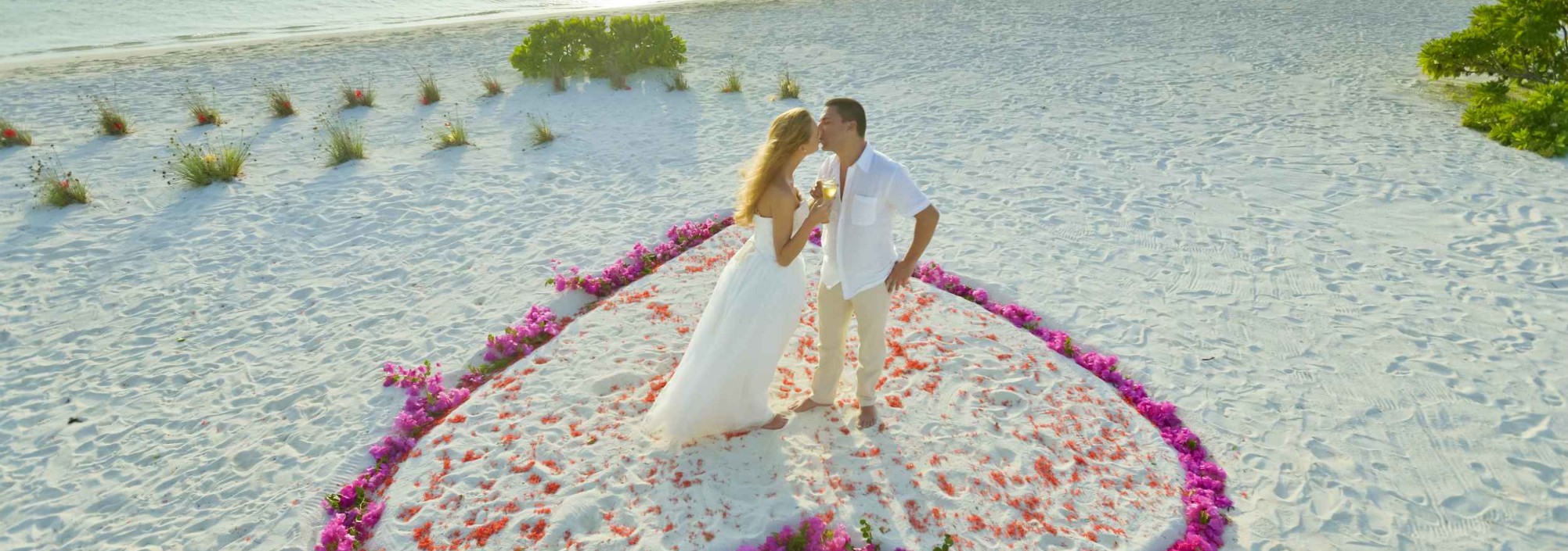 honeymoon-holiday-island-resort-malediven-srilanka-travel