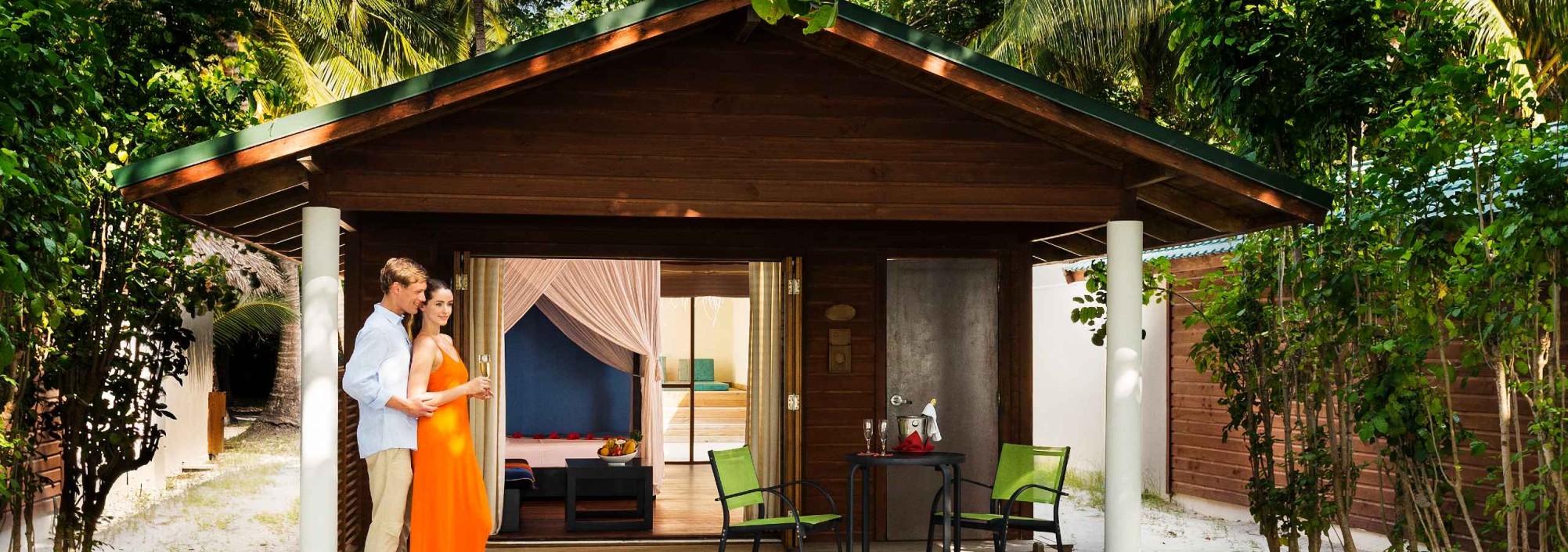 jacuzzi-beach-villa-meeru-island-resort