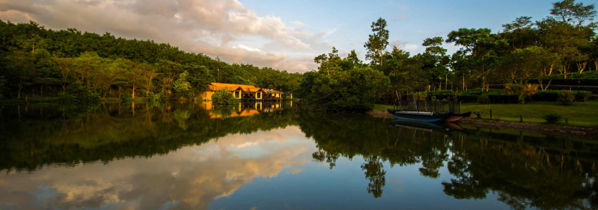 lake-serenity-srilanka-1