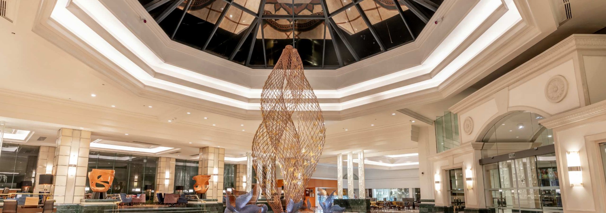 lobby-cinnamon-grand-colombo-srilankatravel