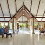 lobby-holiday-island-resort