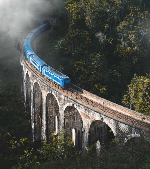 nine-arch-bridge-ella-srilanka