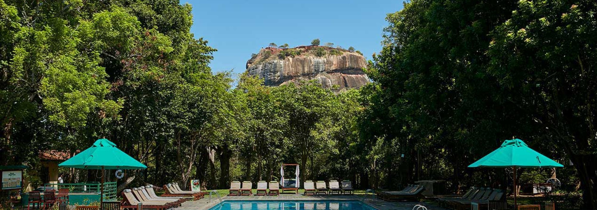 pool-hotel-sigiriya
