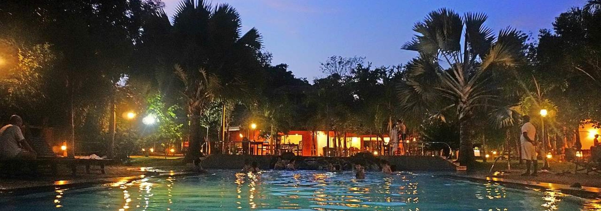 pool-saunter-paradise-hotel-srilankatravel