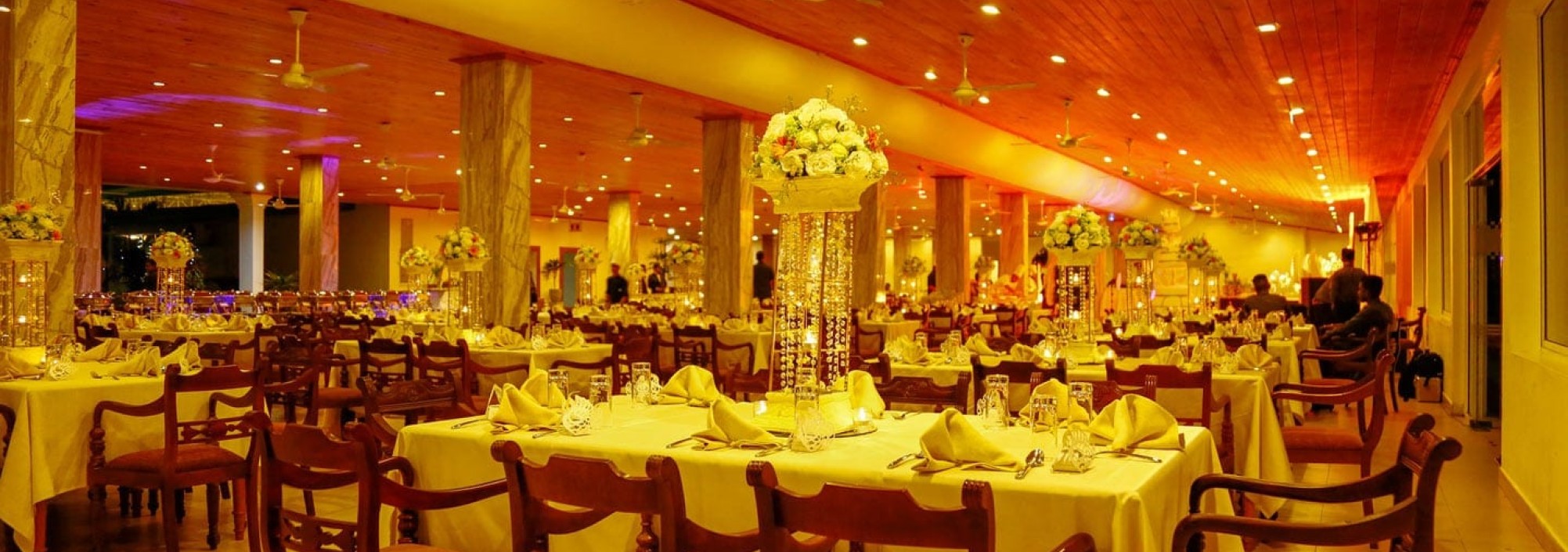 restaurant-hotel-sudu-araliya
