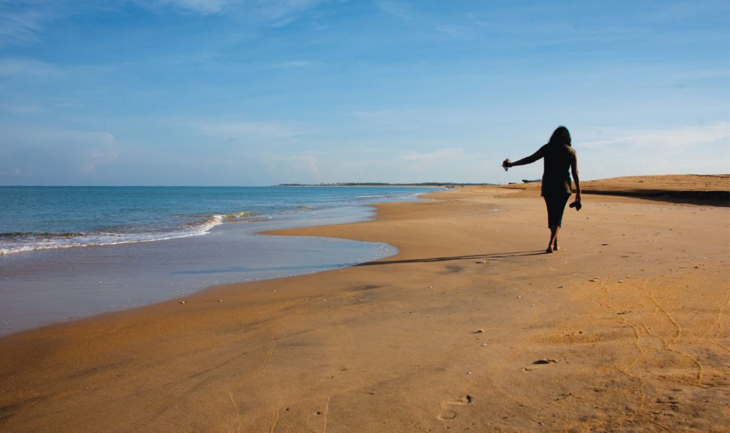 strand-divyaa-resort-srilanka