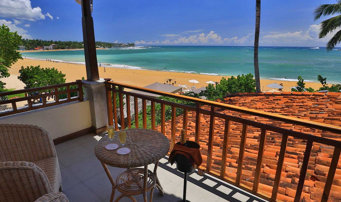 thaproban-beach-house-uitzicht-unawatuna
