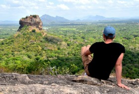 tourist-sigiriya-srilankatravel