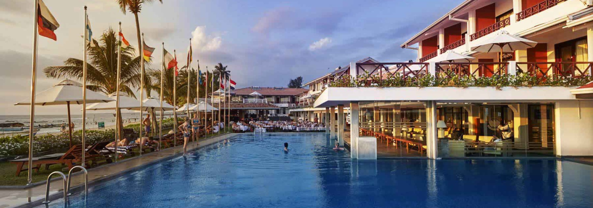 zwembad-coral-sands-hikkaduwa