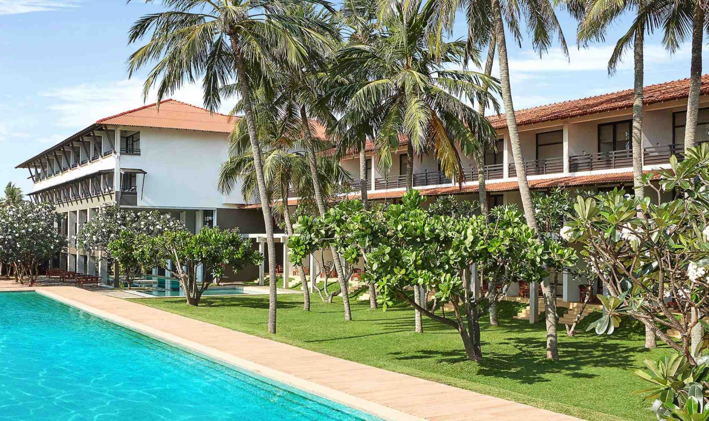 zwembad-jetwing-beach-negombo-srilankatravel