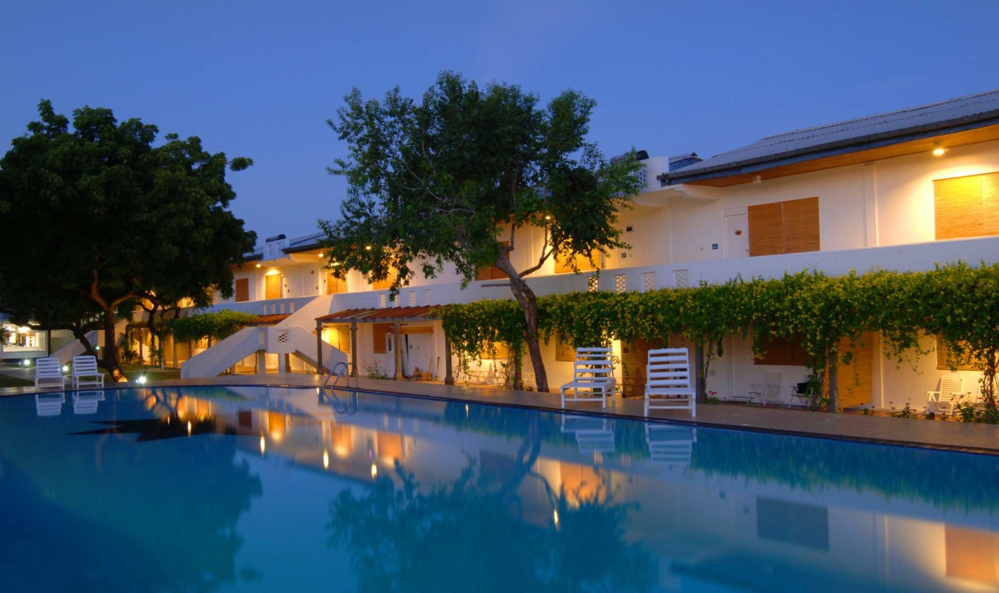 zwembad-pigeon-island-beach-resort