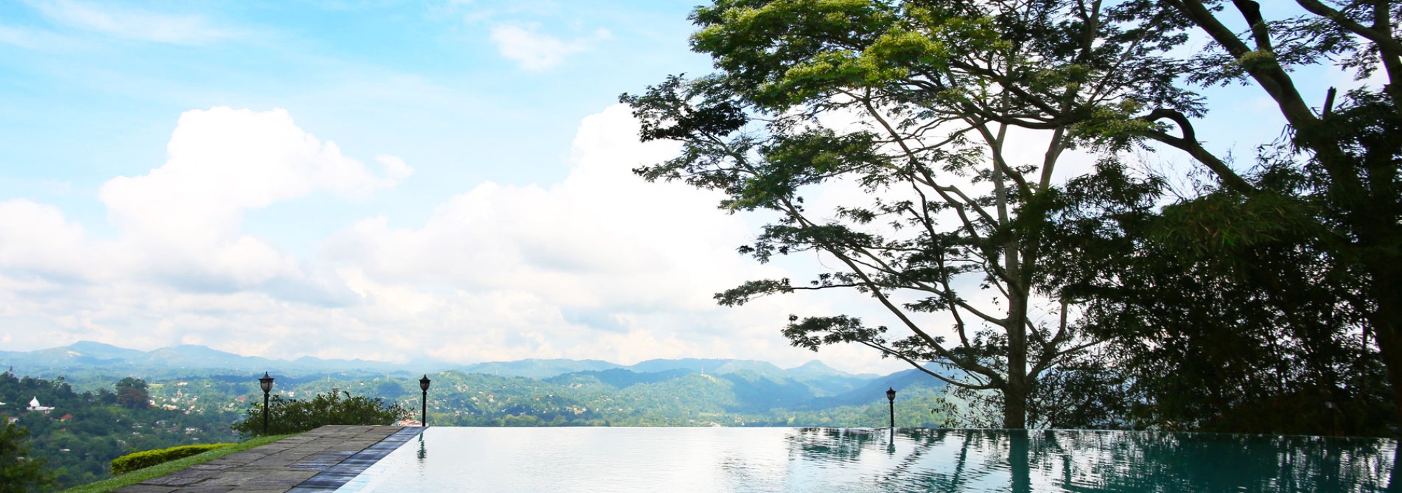 zwembad-randholee-resort-kandy