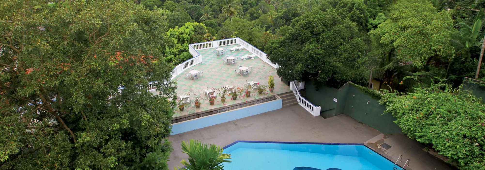 zwembad-the-swiss-residence-kandy